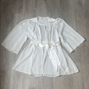 Vintage 90s gold label Victoria's Secret White Satin Kimono size small bridal